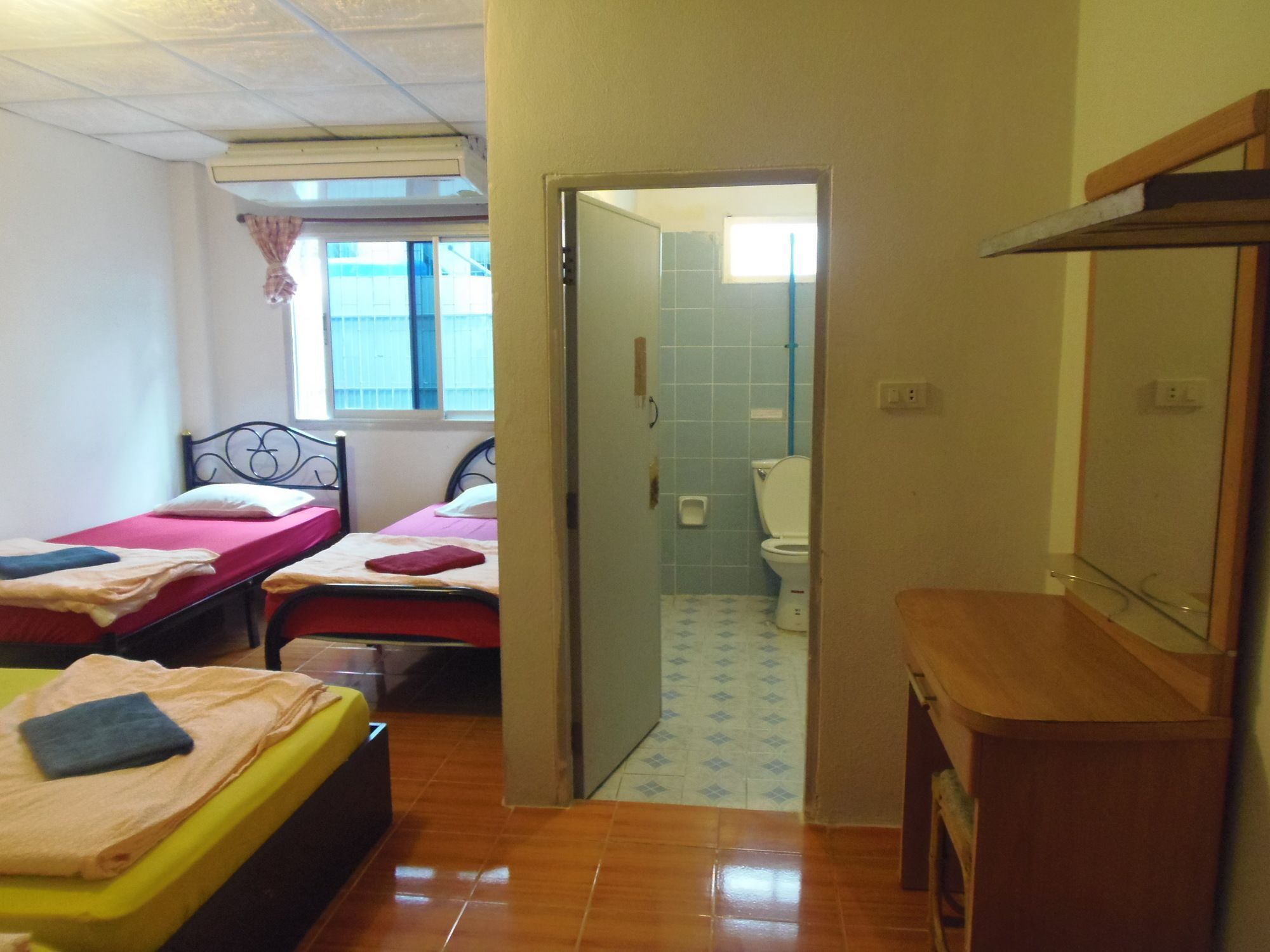 Banthai P.P. Hotel Phi Phi Don Exterior foto